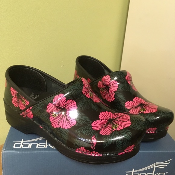 dansko pink hibiscus